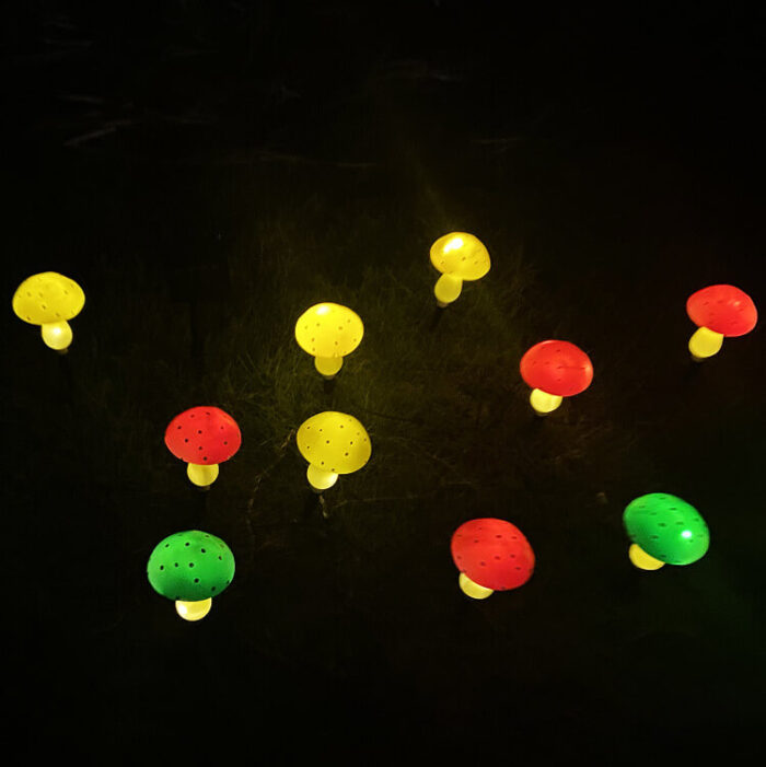 mushroom solar garden lights 1