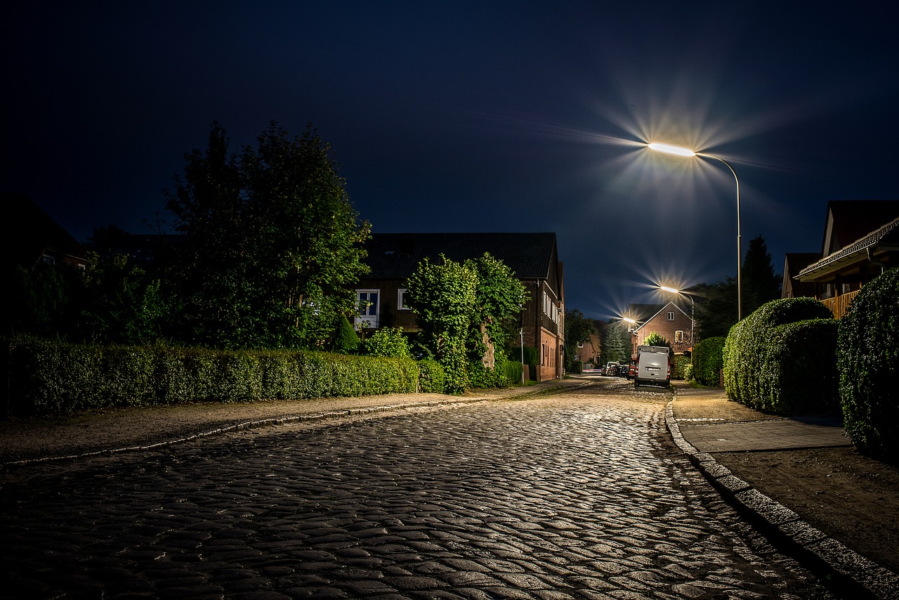 hps and led street lights